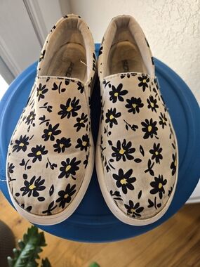 Canvas Slip-On Sneakers in Cream with Black Floral Print